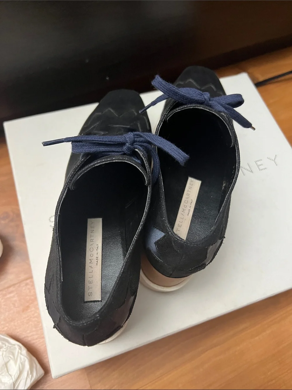 Stella McCartney Elyse Navy Glitter Platform Lace-Up Sneakers with Star